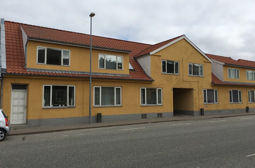 Centralt belligende 4 værelses lejlighed i Løgstør- Bredgade 7B 1. th